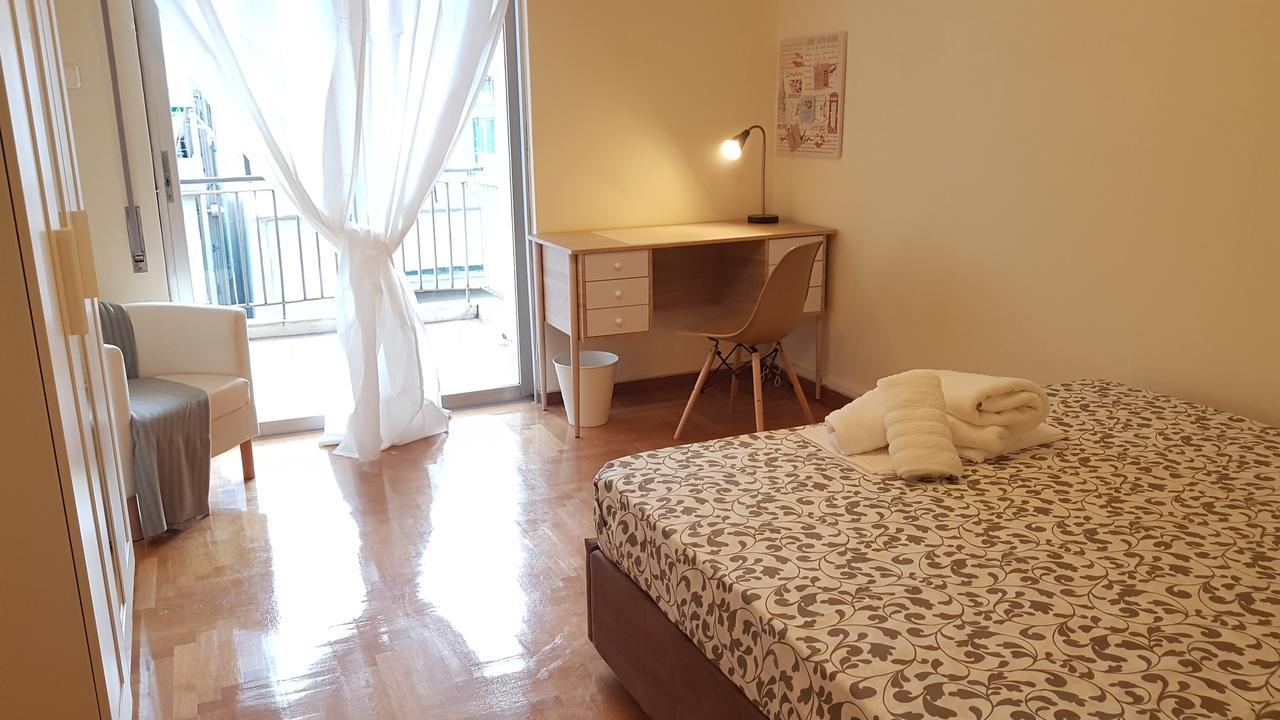 Menta errathens Apartment - Athens Center, 5 BD, 2 BATH Eksteriør billede