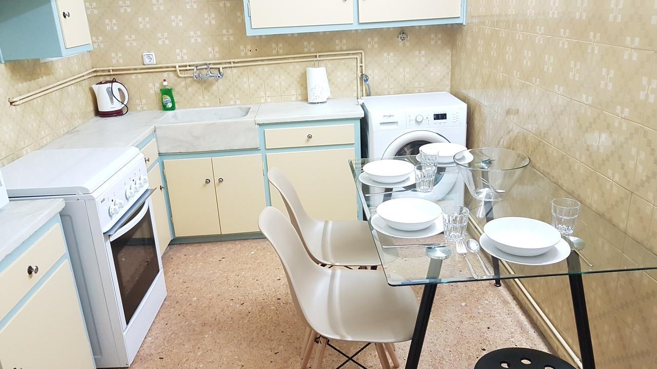 Menta errathens Apartment - Athens Center, 5 BD, 2 BATH Eksteriør billede